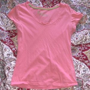 pink tee size M